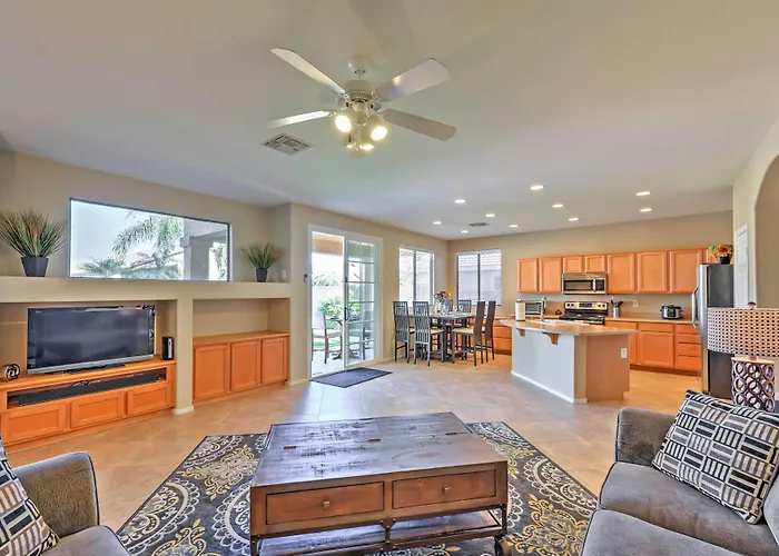 Inviting W/ Private Pool: Near Golf! Holiday home Surprise