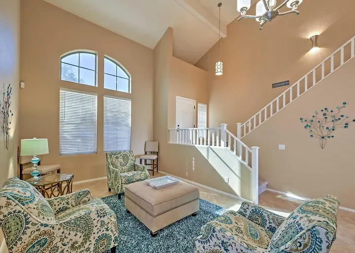 Inviting W/ Private Pool: Near Golf! * Surprise