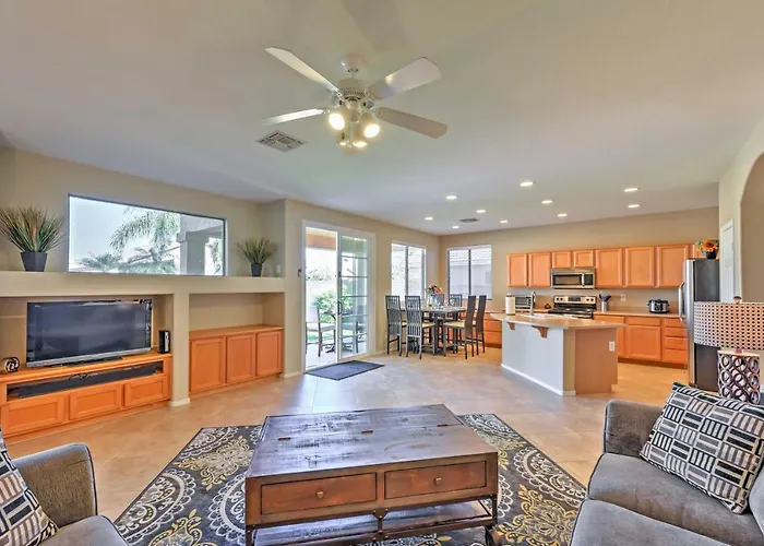 Ferienhaus Inviting W/ Private Pool: Near Golf! Surprise